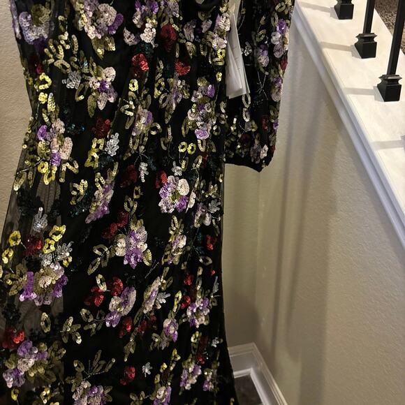 $598 NWT Mac duggal gown size 10 - Picture 6 of 11